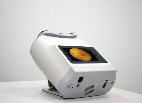 Cámara Retinal No Midriática Portátil Kestrel-300