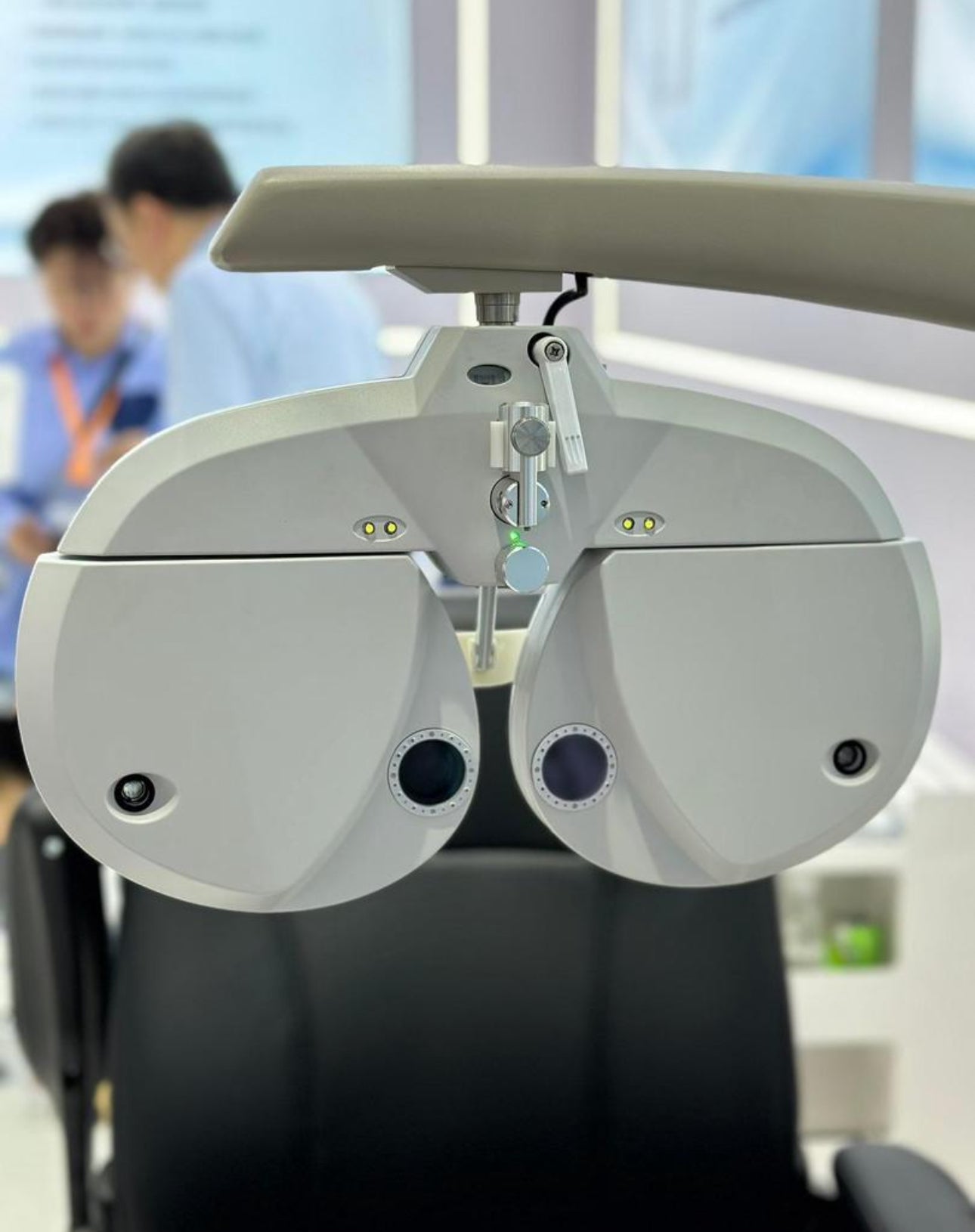 Foróptero Digital DPS-700